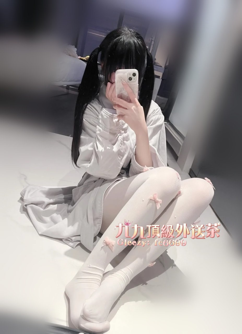 高雄嫩妹薇薇：155.40kg.B奶，白皙無暇肌膚、清純眼神，預約可免房費