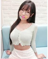 21歲艾米 160cm.E罩杯：極品日台混血留學生！微叛逆小女孩，技術流真的很會