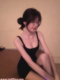 【高屏地區】高雄外送/屏東喝茶首選：21y知性人妻璇璇，162cm/E杯飽滿曲線好
