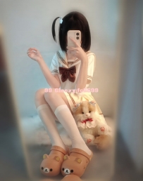 19歲婭婭 (158/C+)，皮膚白皙的青澀誘惑，聽著她好聽的敏感喘息，體驗「做愛次數少」